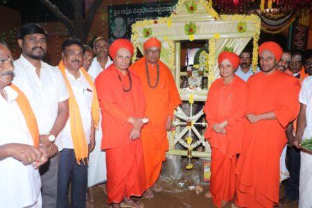 ಪುಣ್ಯಕ್ಷೇತ್ರಗಳ ಅಭಿವೃದ್ಧಿಗಾಗಿ ಎಲ್ಲರೂ ಮುಂದಾಗಿ: ಮೃತ್ಯುಂಜಯ ಶ್ರೀ