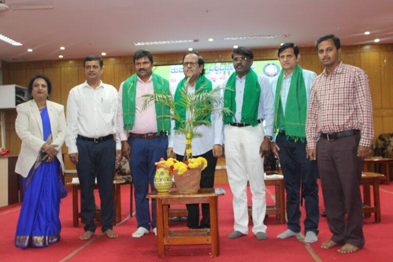 ಭೂಮಿಯು ವ್ಯಾಪಾರದ ವಸ್ತುವಲ್ಲ: ಪ್ರೊ. ರಾಜೇಂದ್ರ ಚೆನ್ನಿ