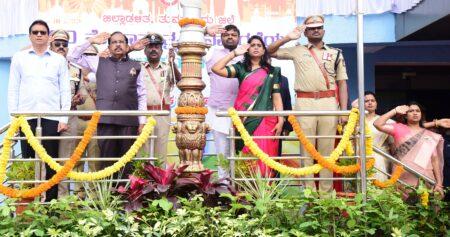 ತುಮಕೂರಿನ ಜನತೆ ಶಾಂತಿ ಪ್ರಿಯರು, ಸಜ್ಜನಿಕೆಗೆ ಹೆಸರಾದವರು