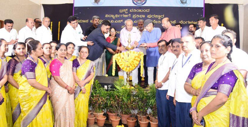 ಸಣ್ಣ ಸಮುದಾಯಗಳು ಮುಂದೆ ಬರಬೇಕೆಂದರೆ ಅವಕಾಶಗಳನ್ನು ಬಳಸಿಕೊಂಡಾಗ ಮಾತ್ರ ಸಾಧ್ಯ