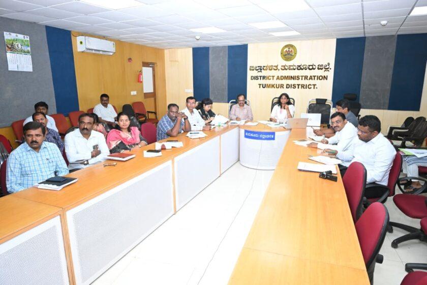ಬರ ಪರಿಸ್ಥಿತಿ, ಮುಂಗಾರು ಹಂಗಾಮು, ಕುಡಿಯುವ ನೀರಿನ ನಿರ್ವಹಣೆ ಸಮರ್ಪಕವಾಗಿ ಕೈಗೊಳ್ಳಲು ಜಿಲ್ಲಾಧಿಕಾರಿ ಸೂಚನೆ
