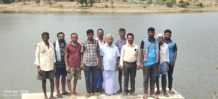 ಕೆರೆಯ ನೀರನ್ನ ಅಕ್ರಮವಾಗಿ ತೋಟಕ್ಕೆ ಹರಿಸಿಕೊಂಡ ಆರೋಪ: ಆಕ್ರೋಶ